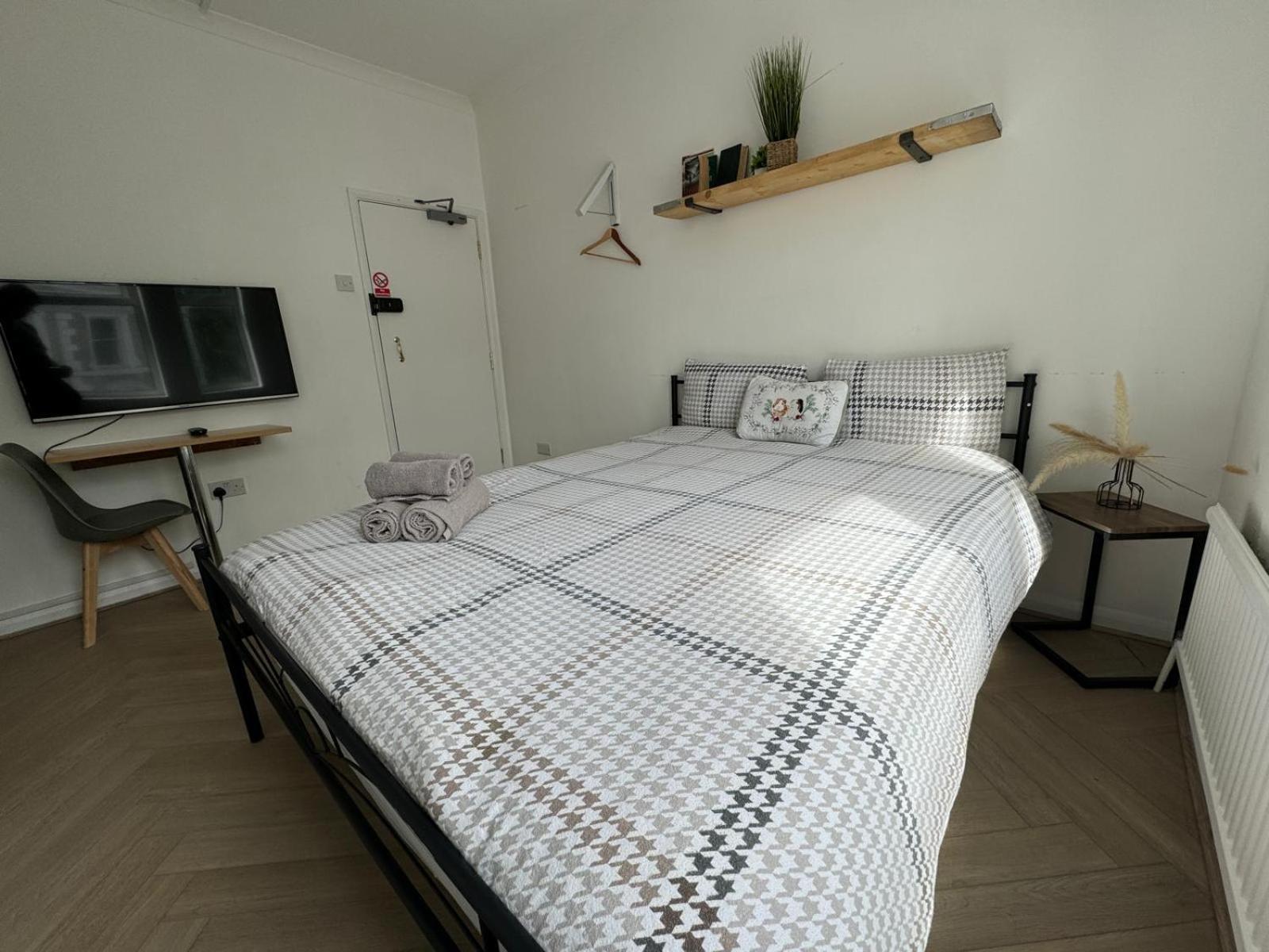 Newly Renovated Studios & Ensuite Rooms! - Camberwell Londyn Zewnętrze zdjęcie