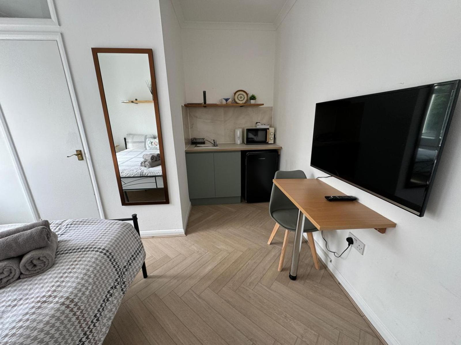 Newly Renovated Studios & Ensuite Rooms! - Camberwell Londyn Zewnętrze zdjęcie