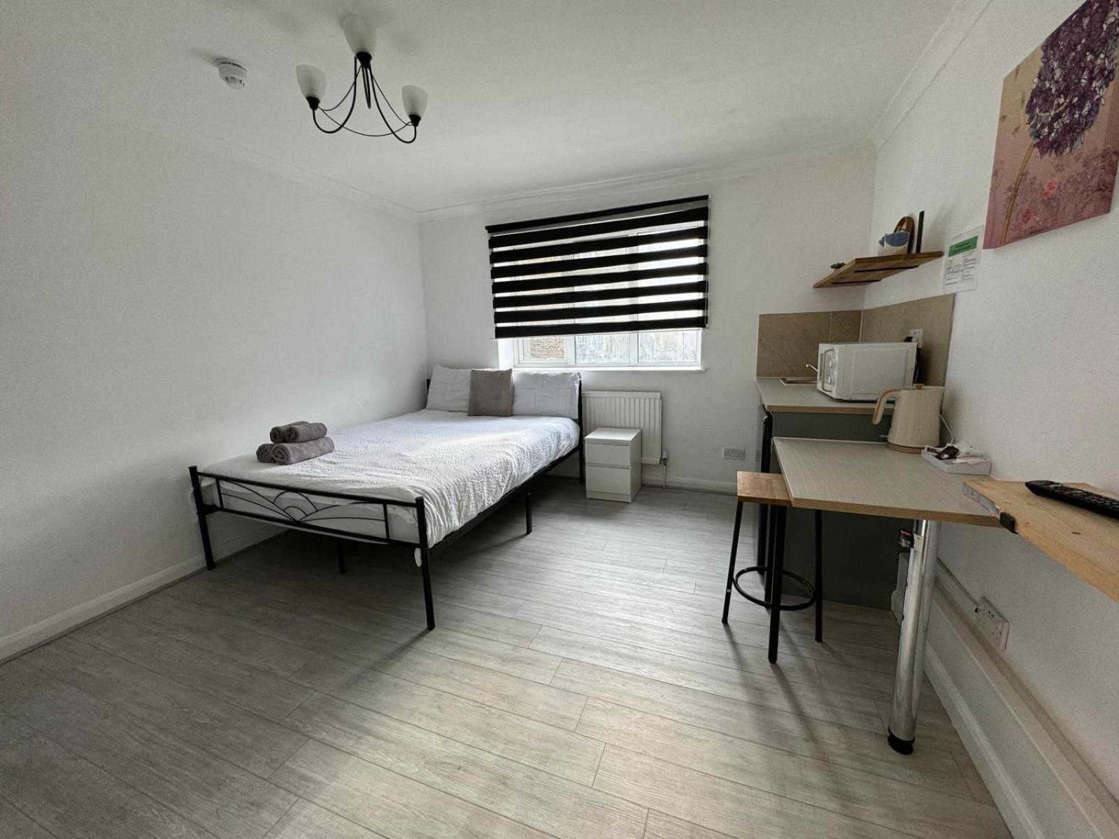 Newly Renovated Studios & Ensuite Rooms! - Camberwell Londyn Zewnętrze zdjęcie
